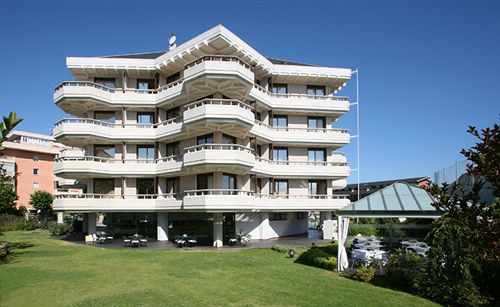 Gran Hotel Victoria Santander image 1